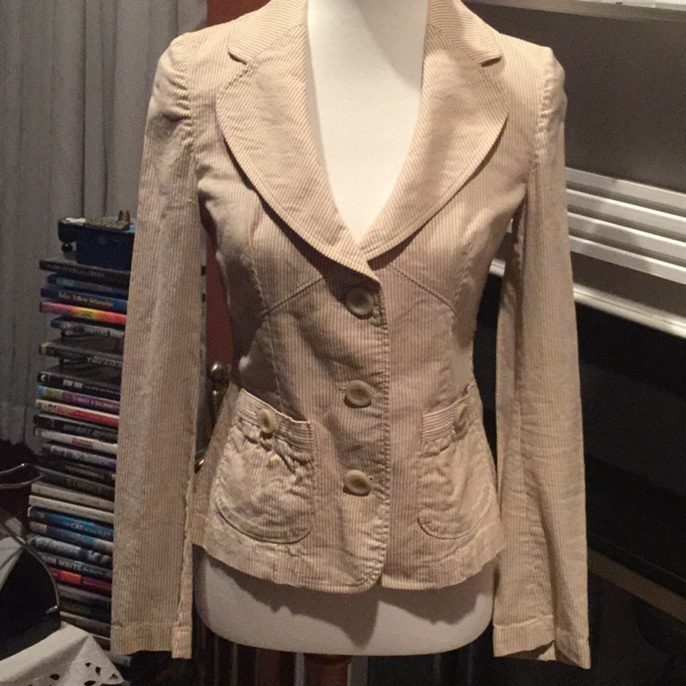 ☀️Apt 9 fitted jacket, size 4, stripe seersucker